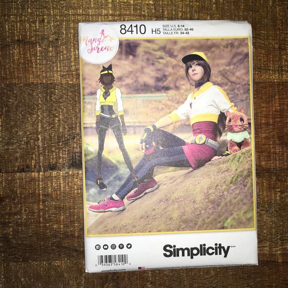 Simplicity Sewing Pattern 8410 Pokemon Go Anime Trainer Cosplay 6-14 UNCUT - Picture 1 of 2